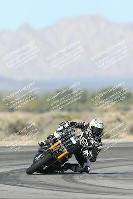 media/Jan-15-2026-Racers Edge (Thu) [[dfebeb70ab]]/2-A Group/Session 3 (Turn 16)/